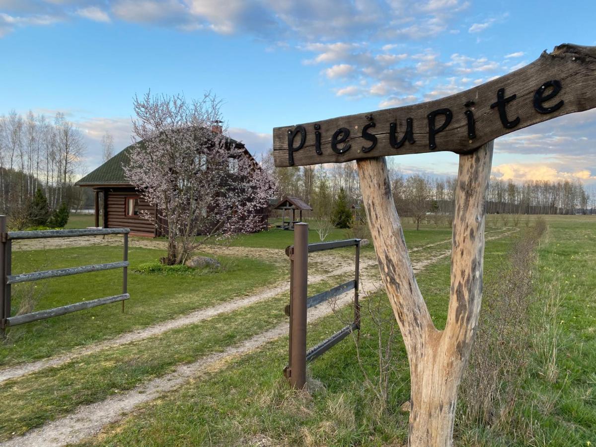 Вилла Piesupite Staburags Экстерьер фото